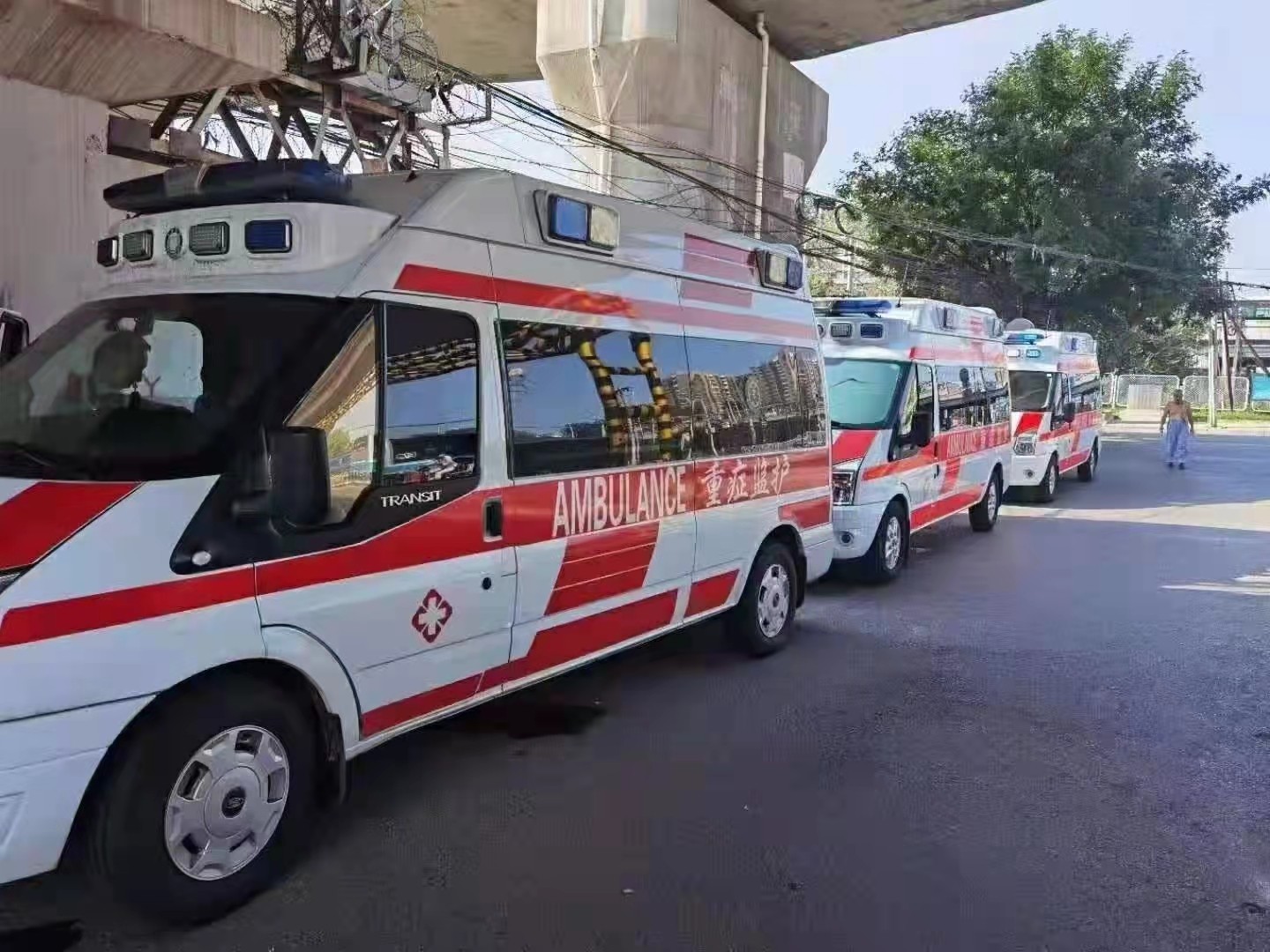 和龙市救护车出租